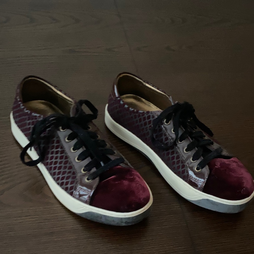 Johnston & Murphy Velvet Sneakers 7